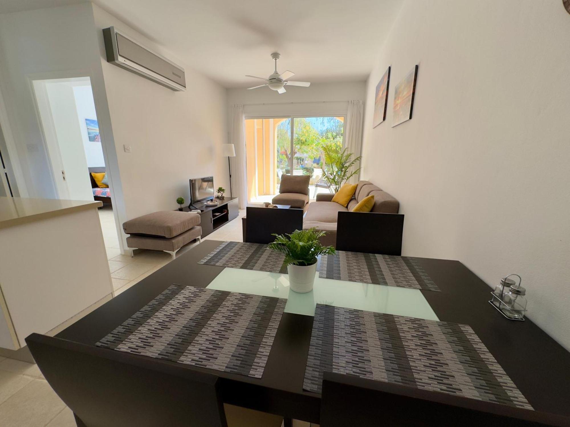 Beautiful Garden Apartment Mandriá Exterior foto